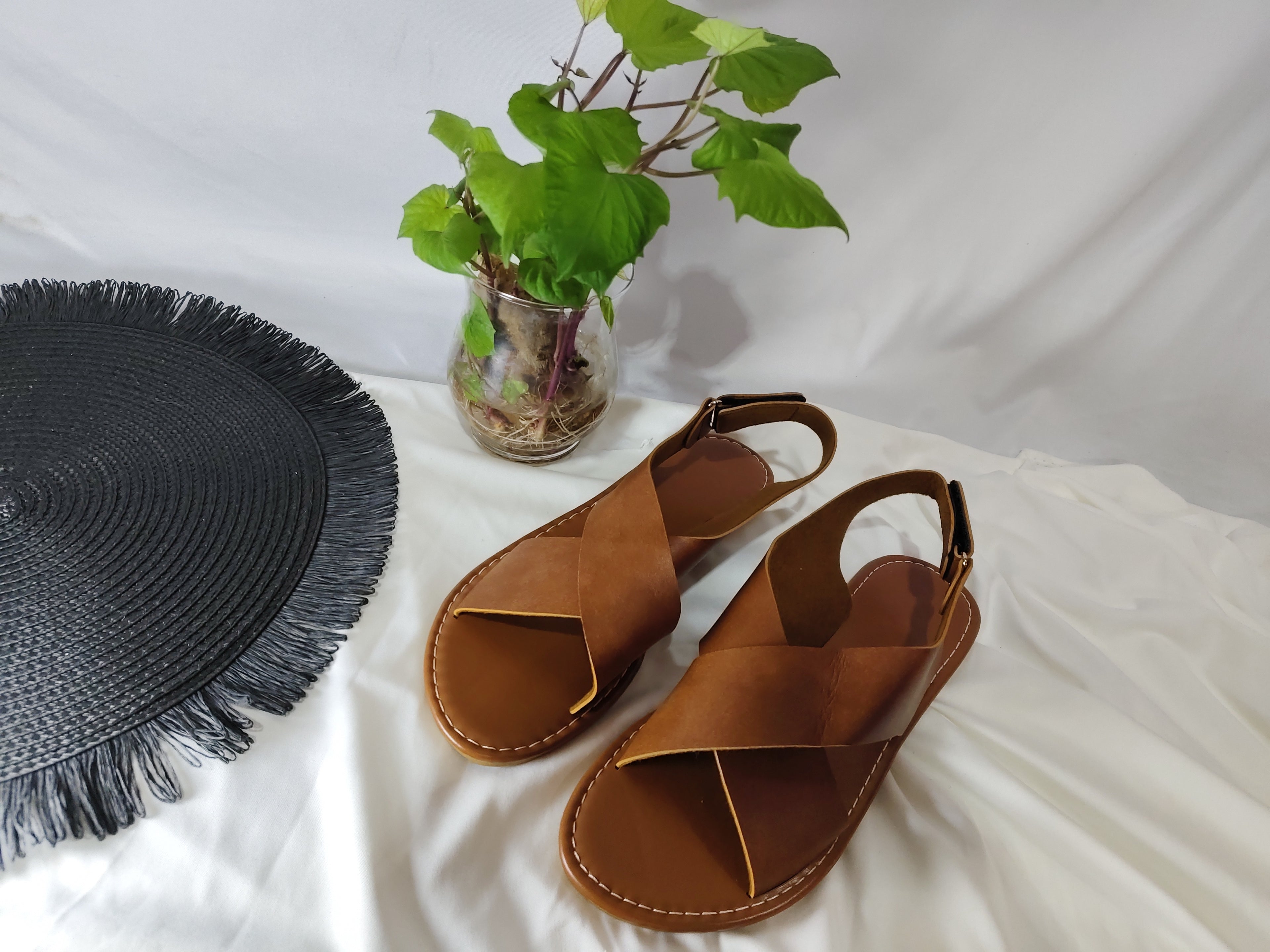 Women's Flat Sandals Retro Style Wide Strap Open Toe